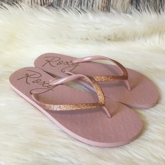 NWOT Roxy Sandals